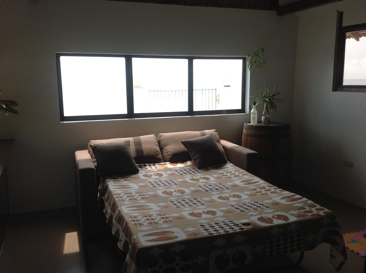 Bamboo Beachhouse Dormitory Garcia Hernandez Екстер'єр фото